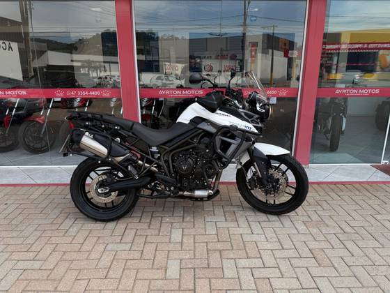 TRIUMPH TIGER 800 XRX TRIUMPH TIGER 800 XRX